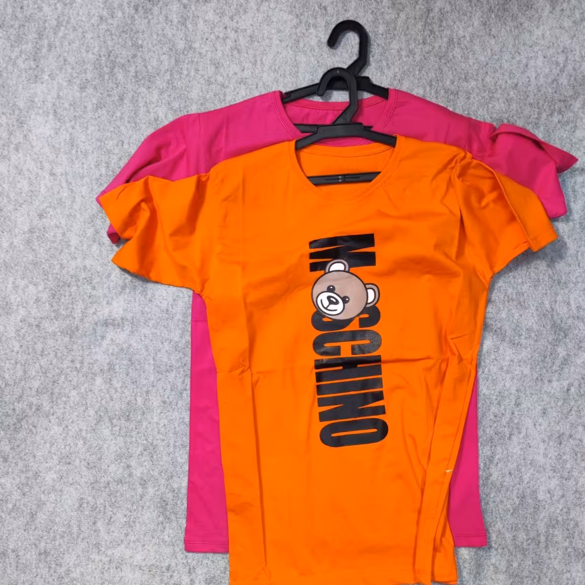 تیشرت لانگ موچینو جنس نخ پنبه سوپر فری سایز دارای رنگبندی متنوع زنانه و مردانه 