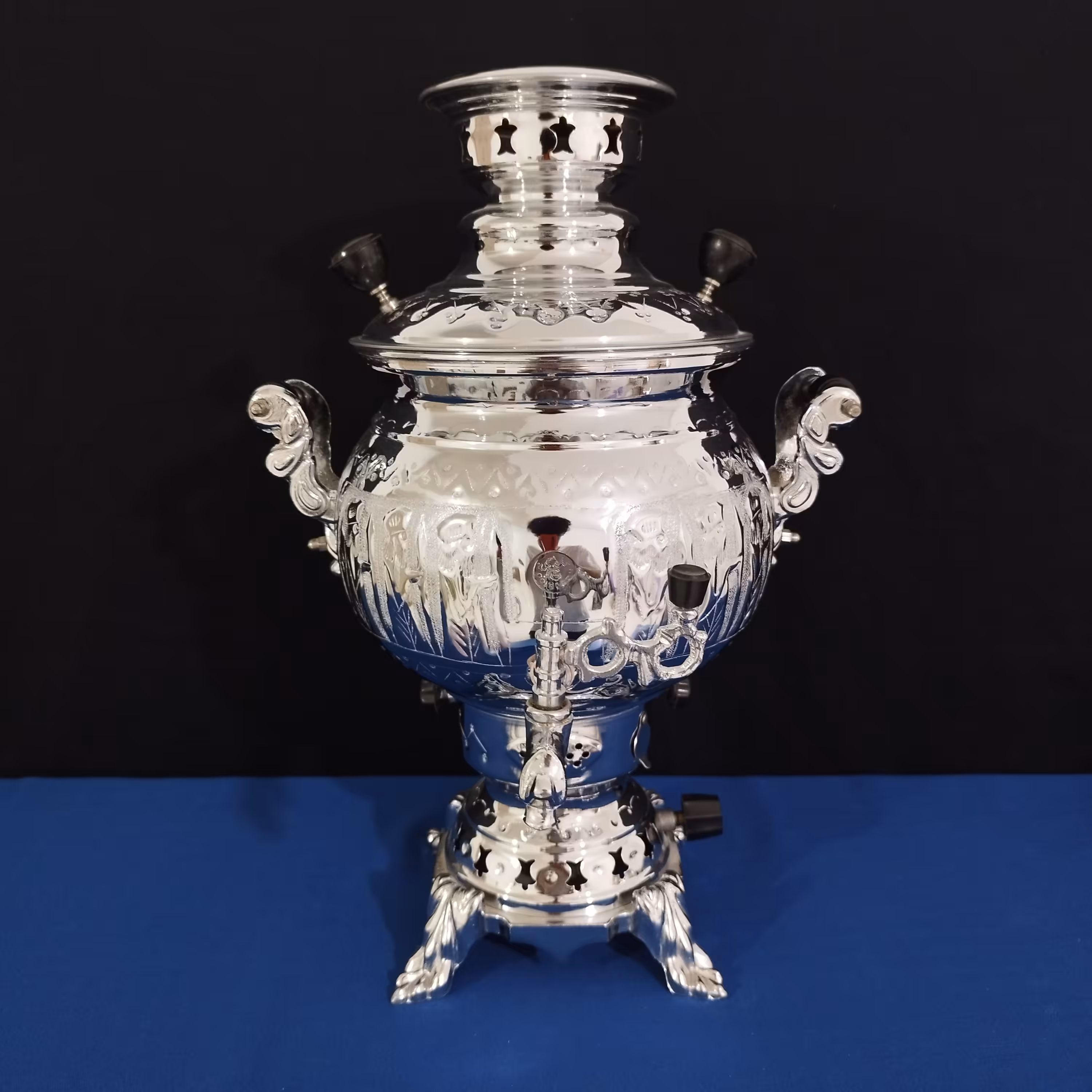 سماور 6 لیتر پایه ذغالی  ساده برند گل سرخ