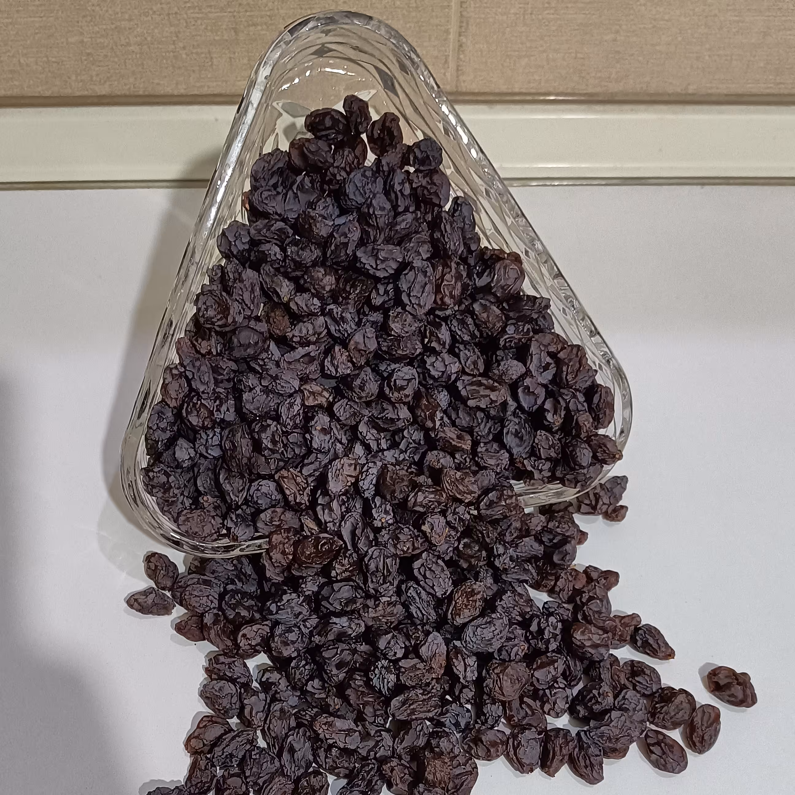 مویز قرمز شیرازی