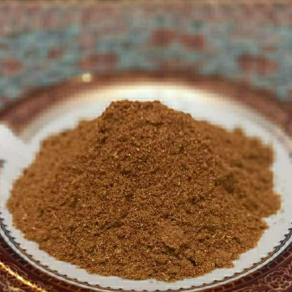 ادویه مرغ و ماهی در بسته بندی 100 گرمی