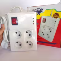 محافظ الکترونیکی چهار خانه  Tak STARبا مغزی برنجی ( محافظ برق )
