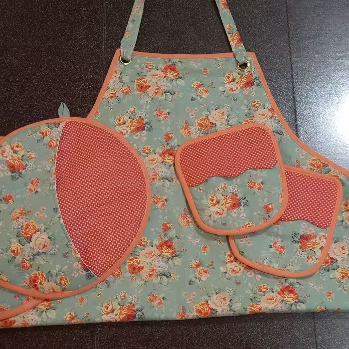 سرویس آشپزخانه  8  تکه  با پارچه  کتان   نخ  