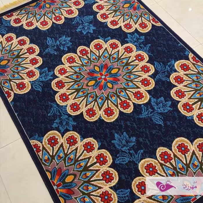 گلیم ماشینی 6 متری طرح ترنج سرمه ای