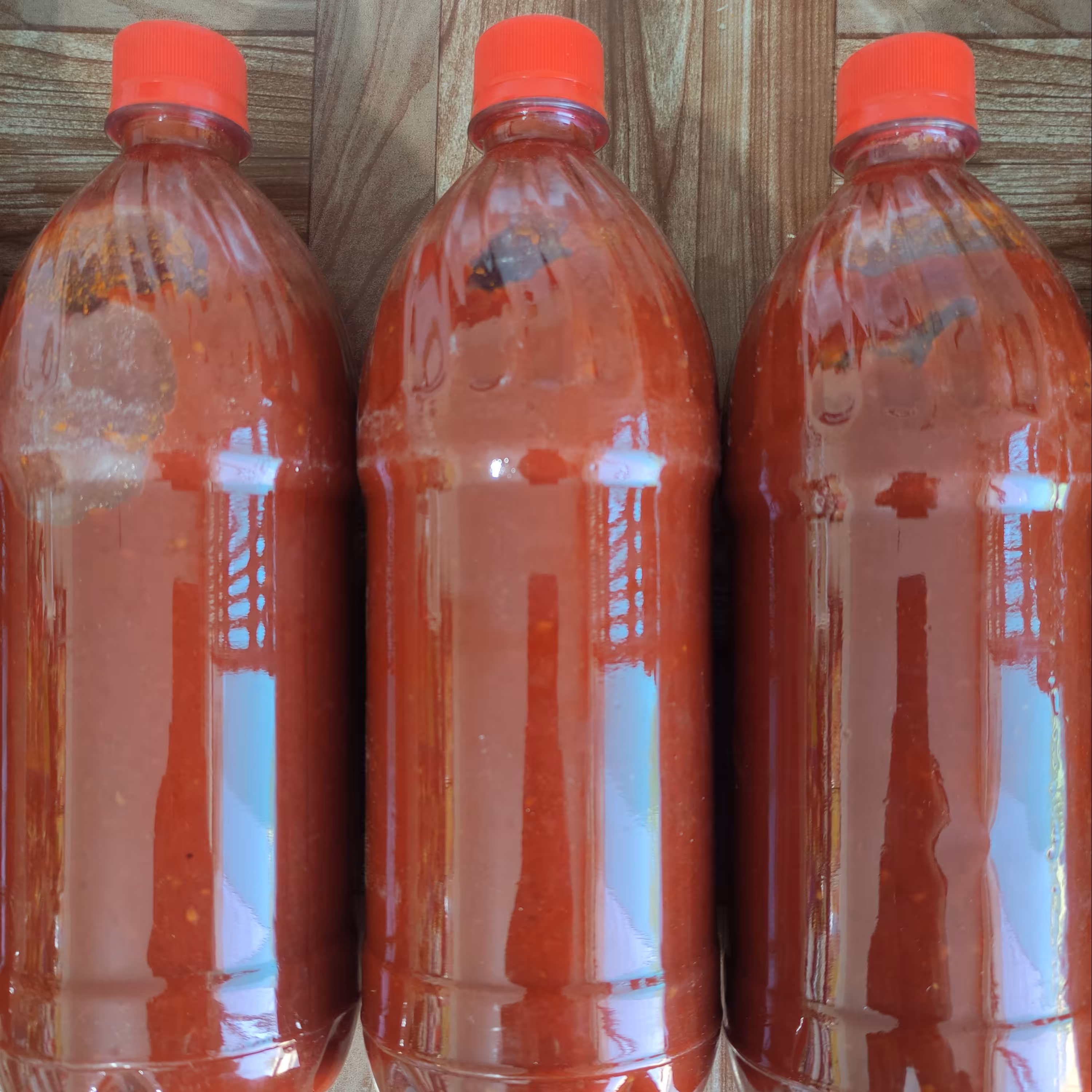 رب گوجه قرمز خانگی صد در صد خالص گلی