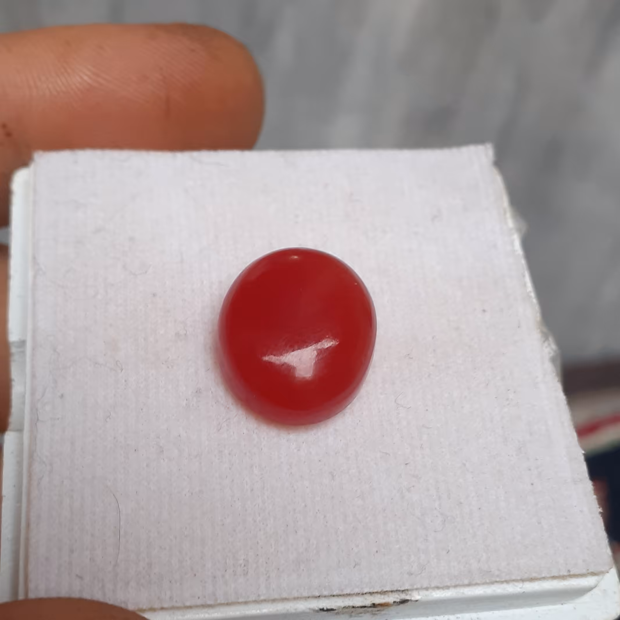 عقیق یمنی سرخ نگین بارنگ طبیعی طوق دار تراش و سایز عالی