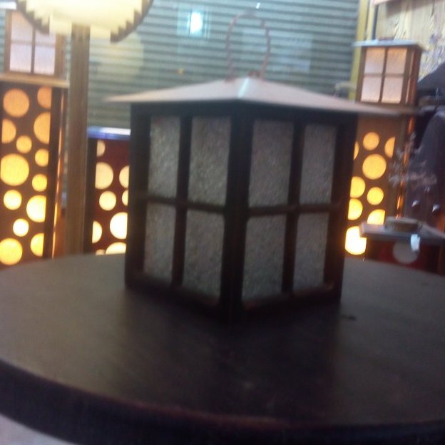 چراغ دیواری