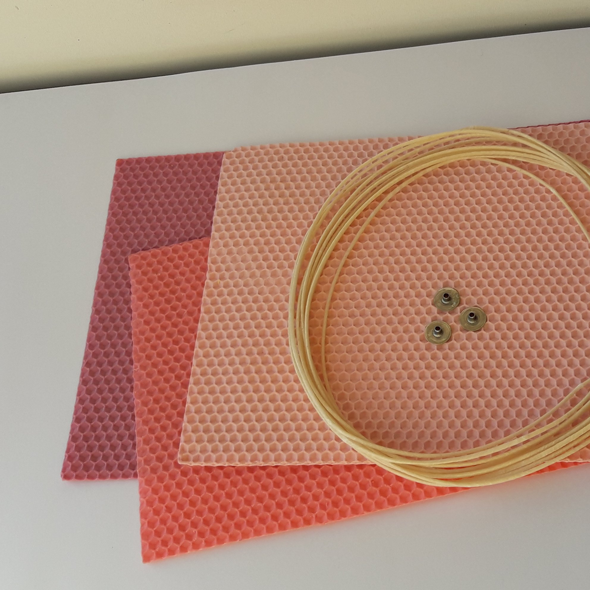 وسایل ساخت شمع موم عسلی(3 عددی)18 در28 سانت