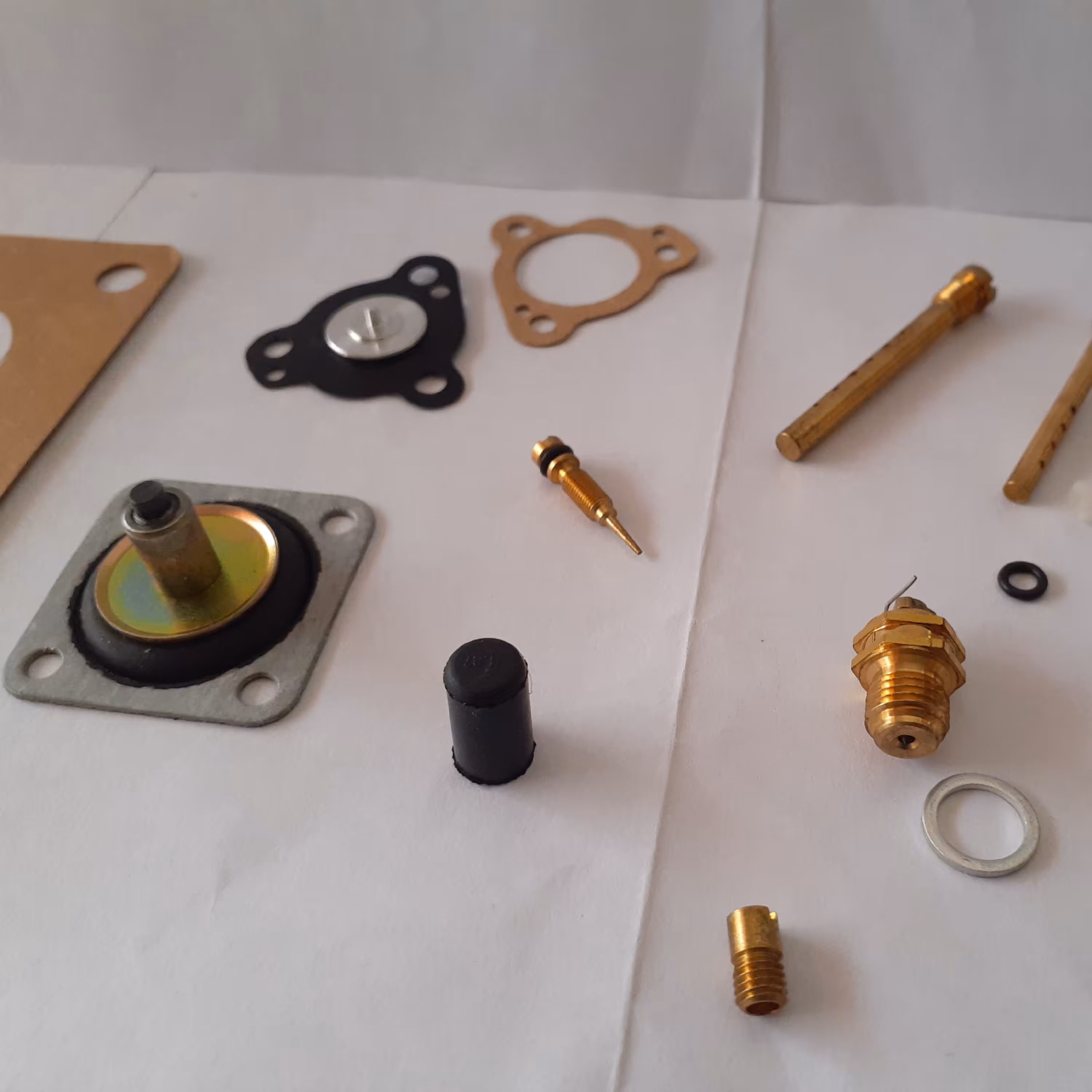 لوازم کاربراتور پژو 2000 اصل اورجینال اصلی