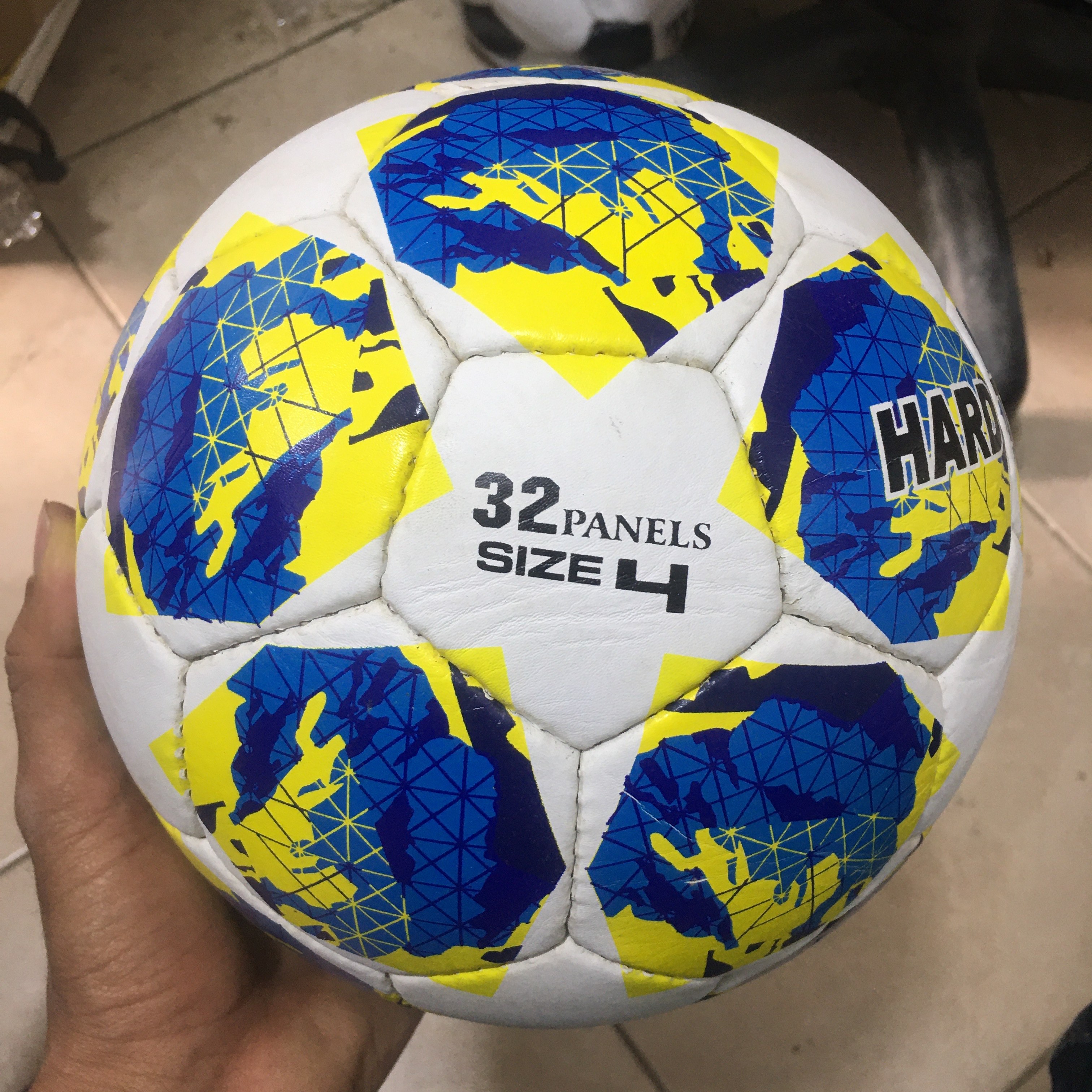 توپ فوتبال چمنی سایز 4 قیمت مناسب دوختی 