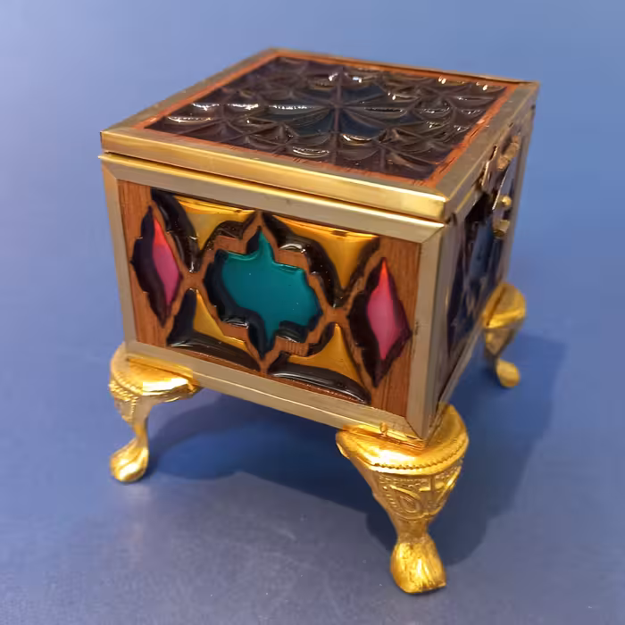 جعبه ی انگشتر  طرح گره چینی (اُرسی) دست ساز (پس کرایه)