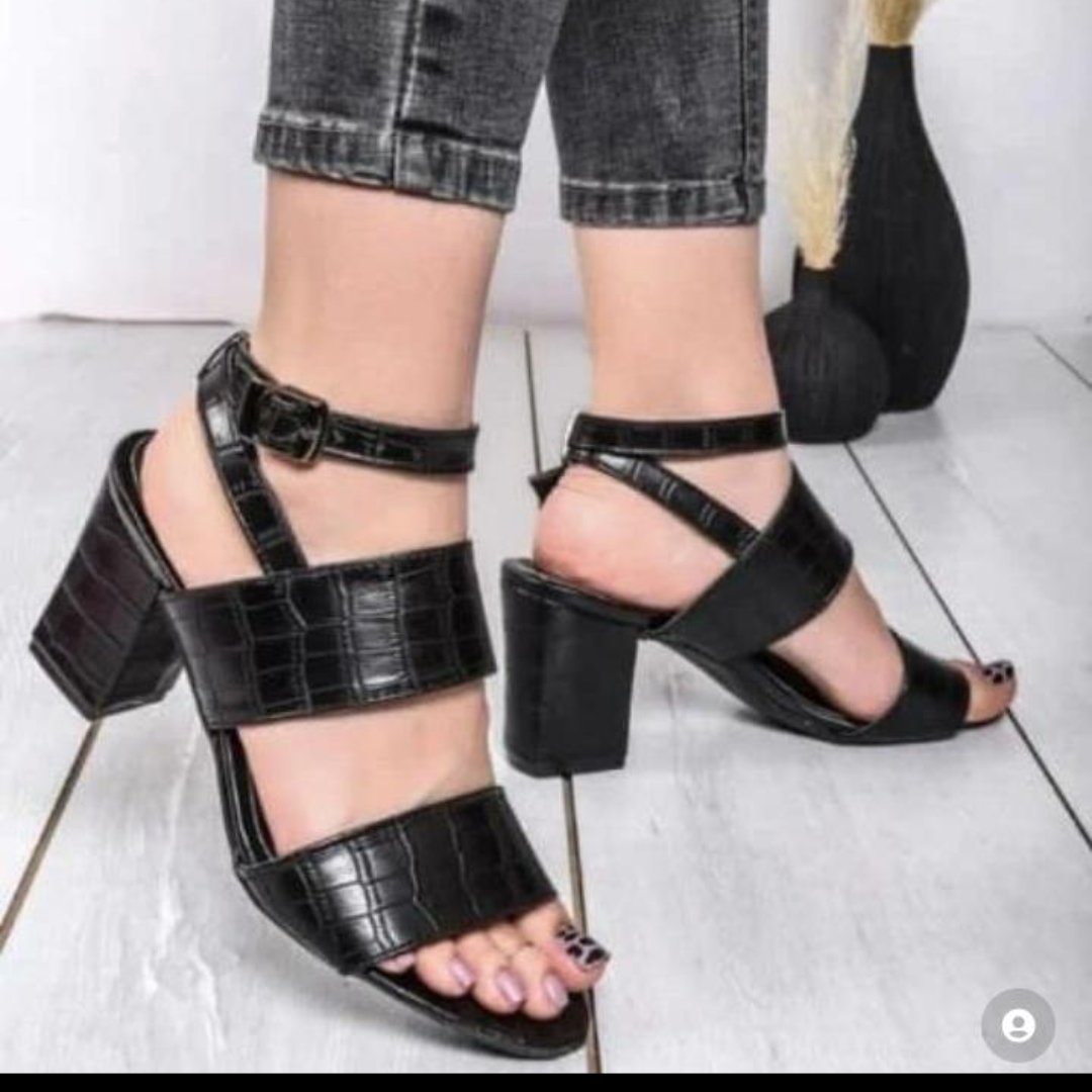 کفش مجلسی پاشنه دار طرح سنگی