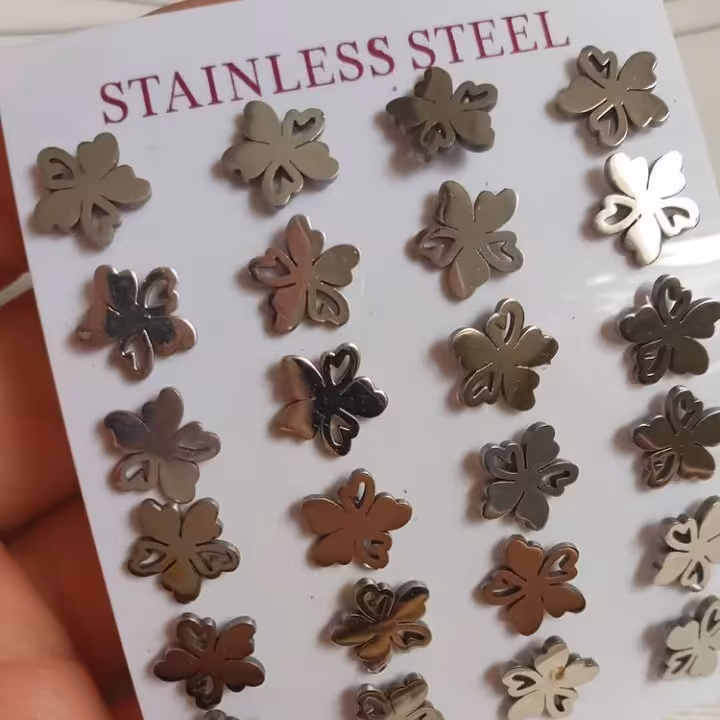 گوشواره میخی استیل طلایی و نقره ای در چند طرح مختلف