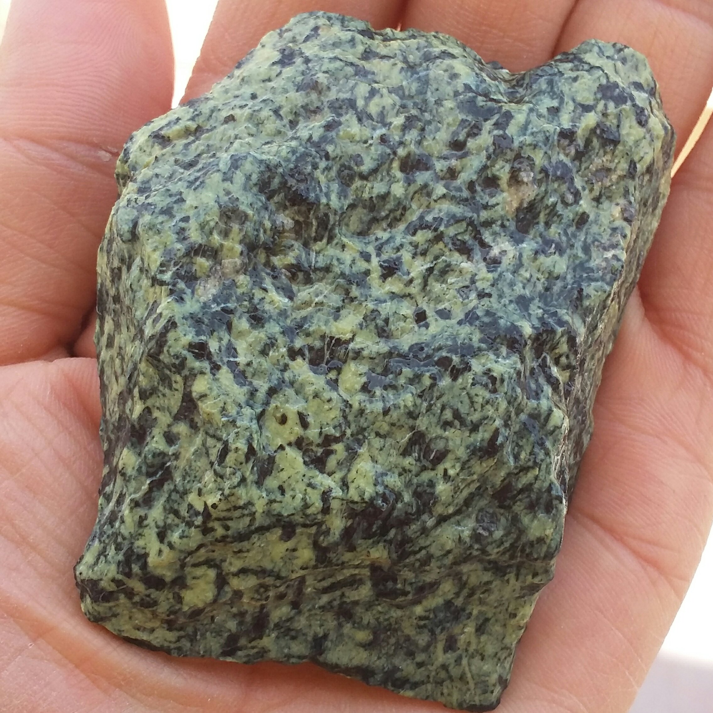 سنگ راف 100 در 100 طبیعی مار سنگ شاهکار خلقت محشر
با قاابلیت ساخت چند نگین محششر و خاااص
