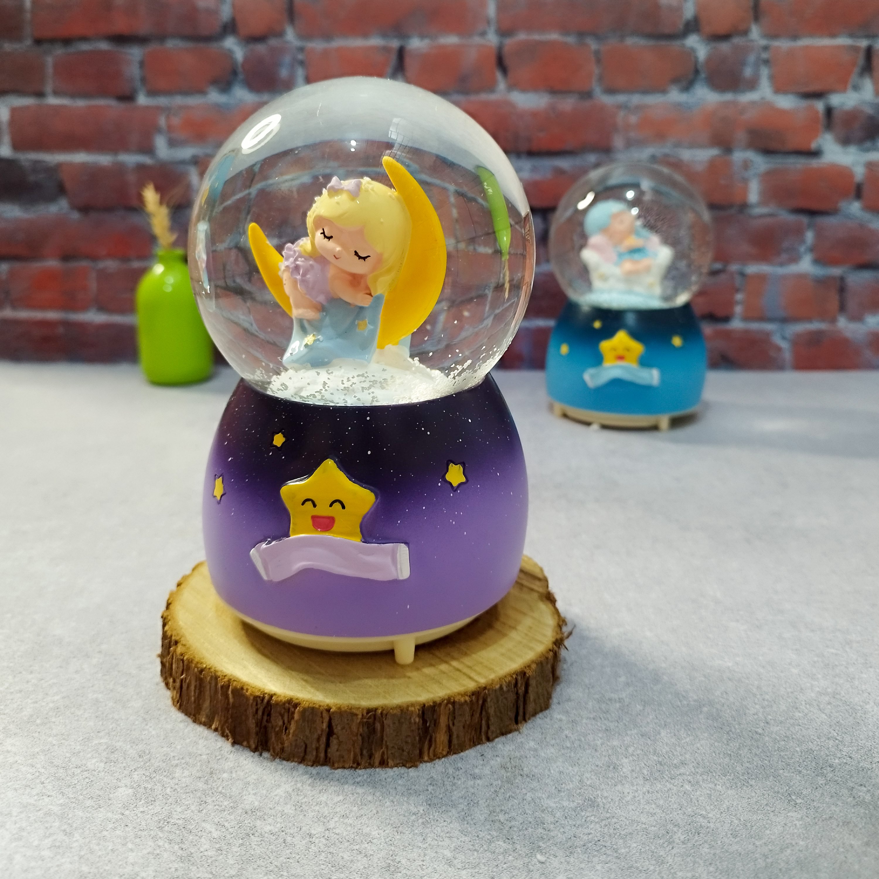 گوی موزیکال پمپی دختر ماه سوار سایز بزرگ