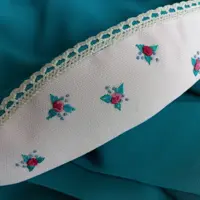 مقنعه طرح گلباران سبز