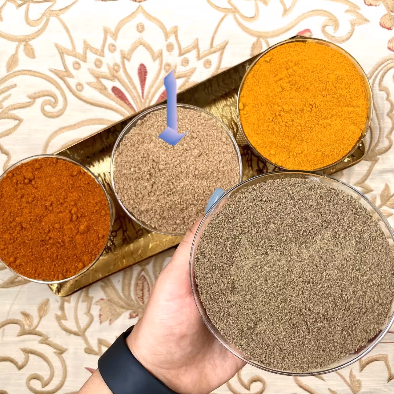 ادویه پلوئی بسته 100 گرمی 