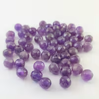 مهره آمیتیس اروگوئه تراش ظریف و زیبا