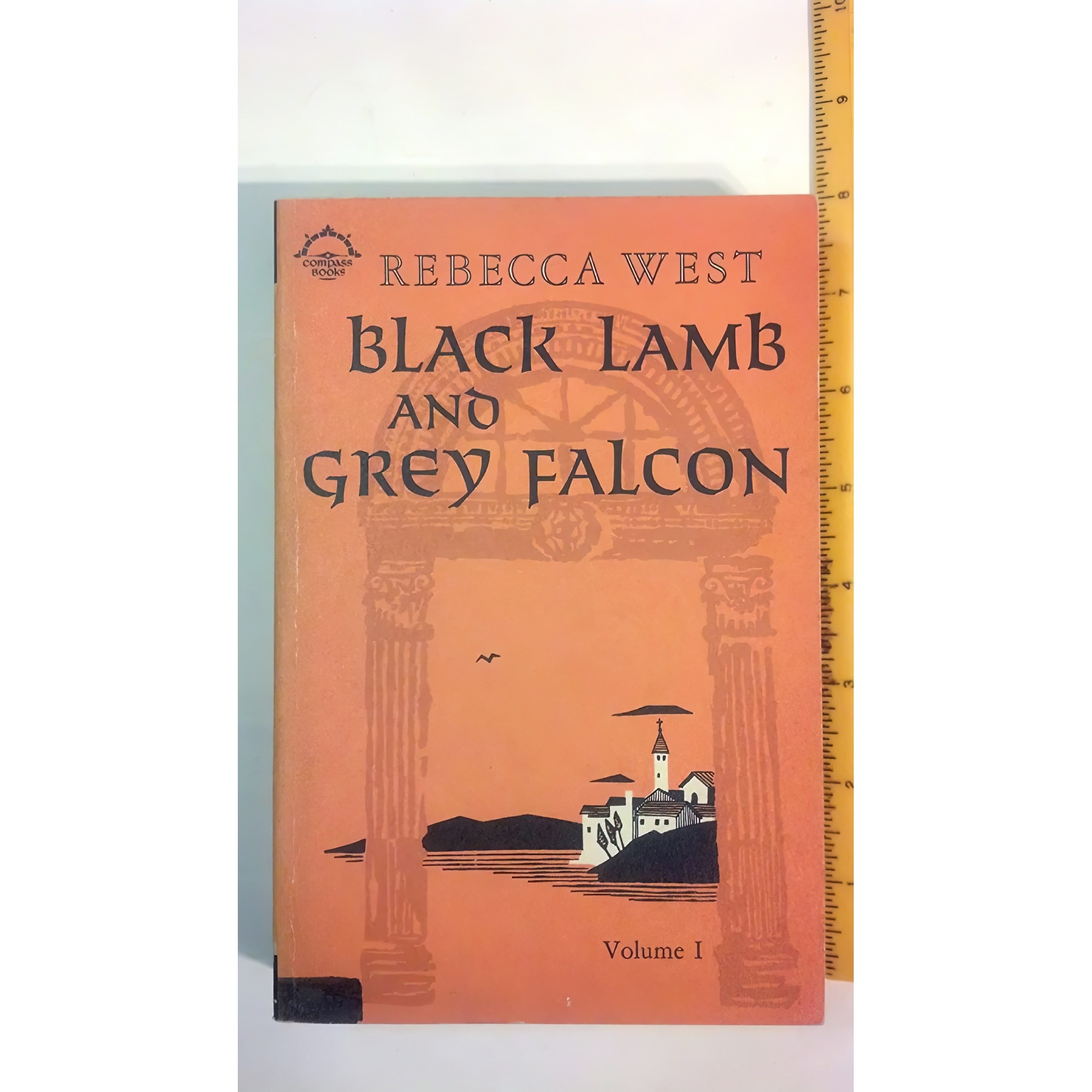 کتاب زبان اصلی Black Lamb and Grey Falcon اثر Rebecca West