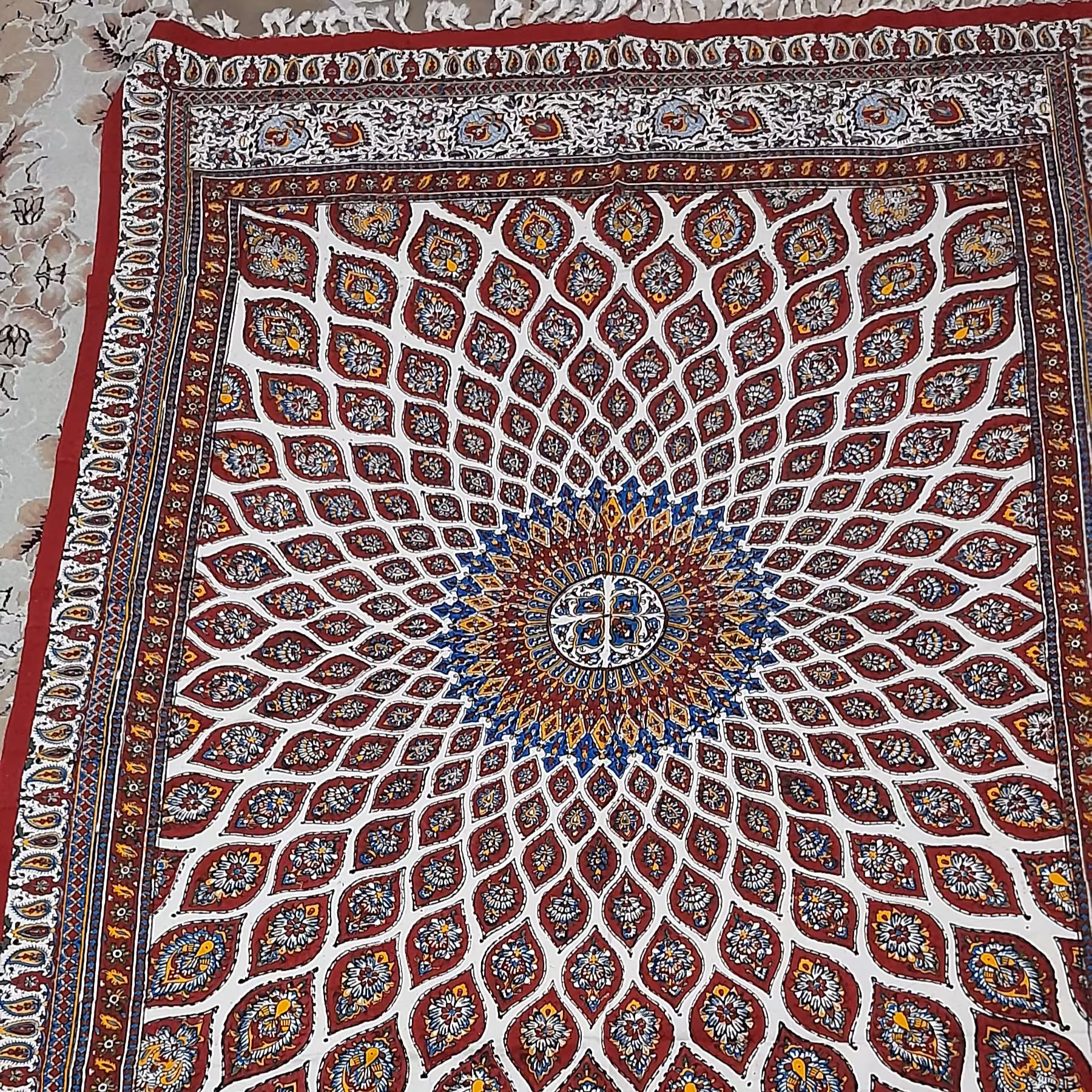 سفره ورومیزی قلمکاری صادراتی اعلا.