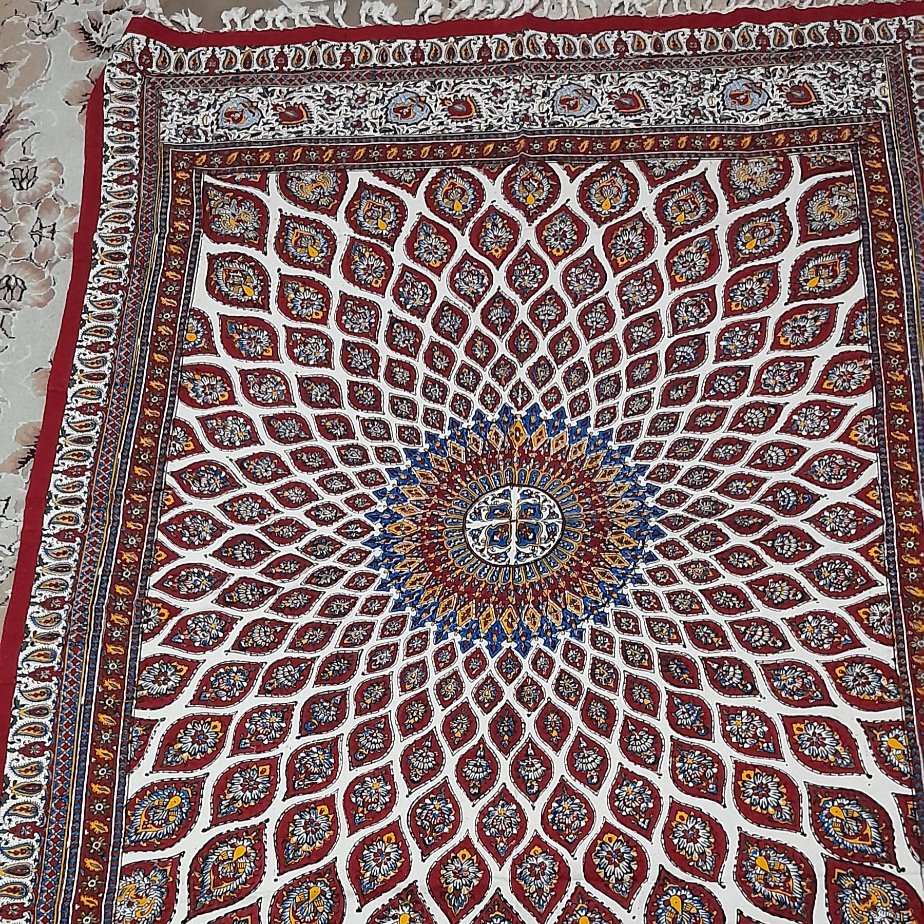 سفره ورومیزی قلمکاری صادراتی اعلا.