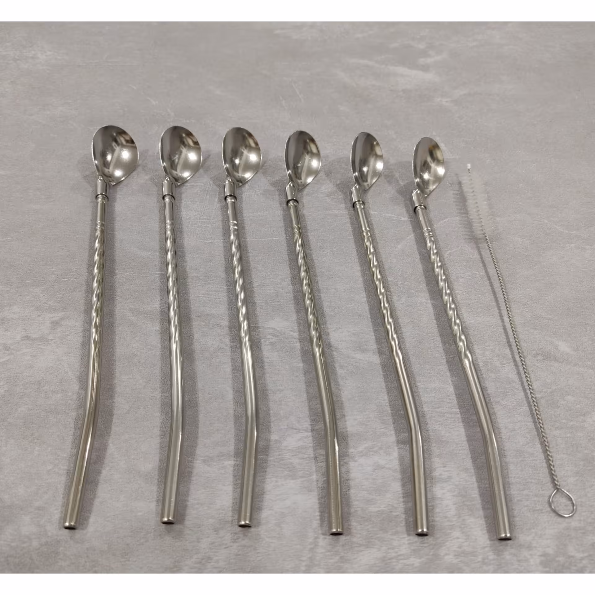 قاشق نی دار استیل طرح پیچ پیچی بسته6 عددی همراه با فرچه مناسب شربت و نوشیدنی طول 22سانت