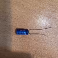 خازن الکترولیت 10 میکرو فاراد 16 ولت  پک بسته 30 عددی 