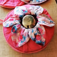 دم کنی مدل گلبرگی یا شش پر در رنگبندی متفاوت 