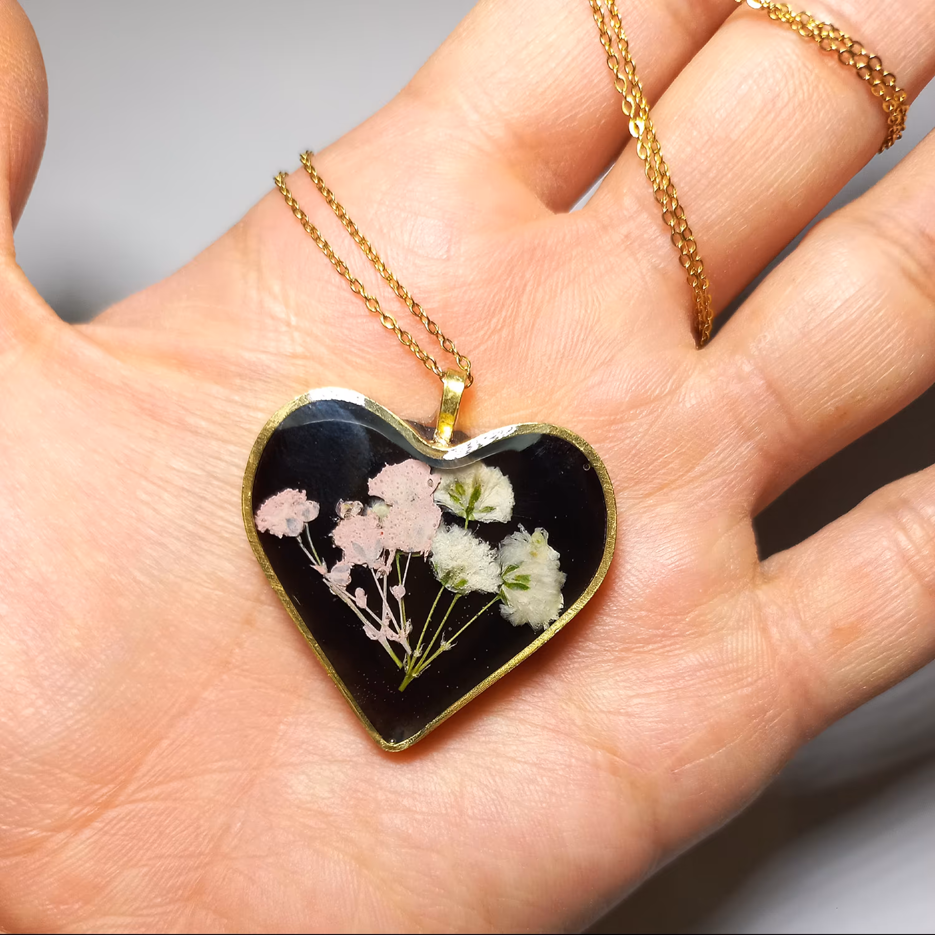 گردنبند رزین کد 6