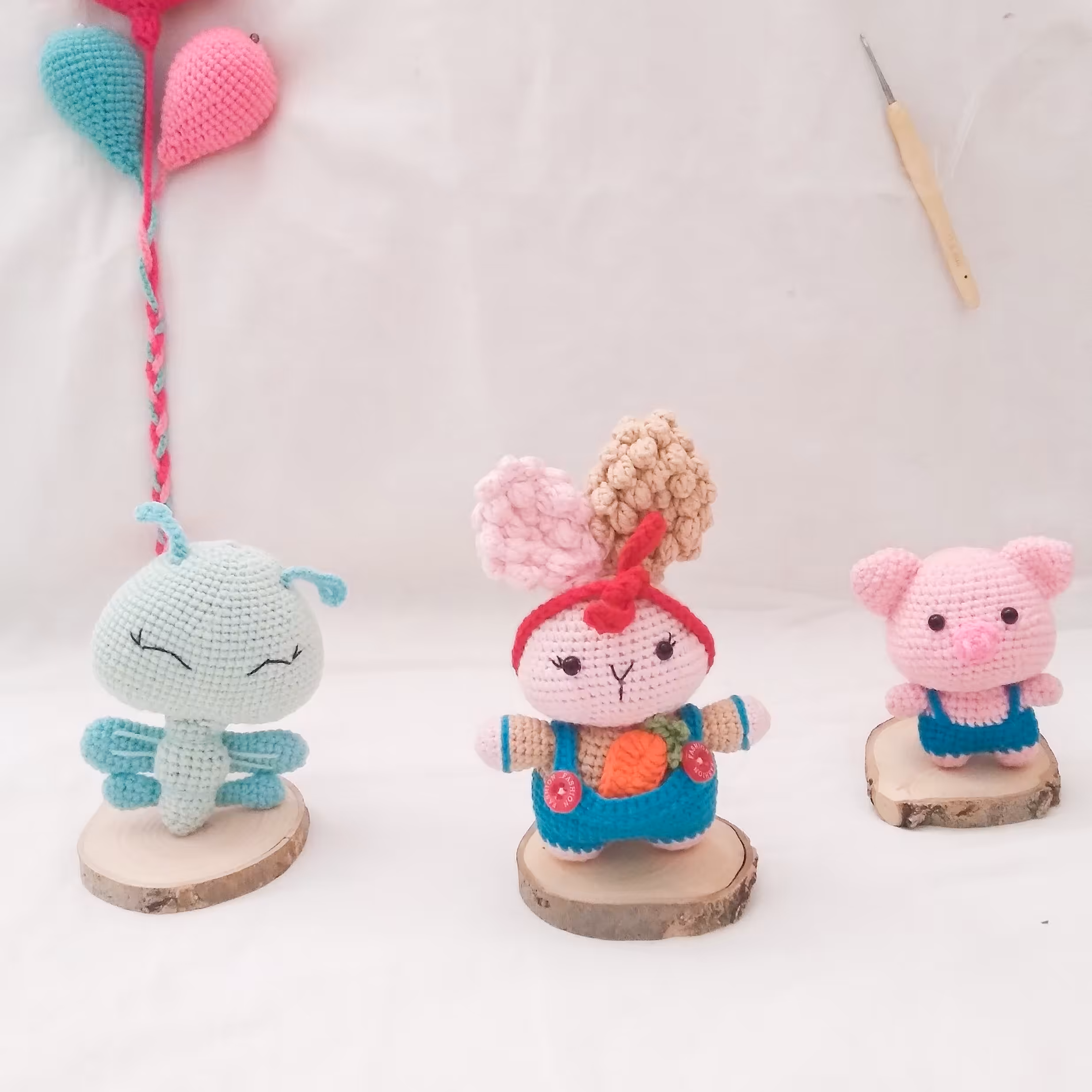 عروسک های ناز وخنگ ،رنگ به سلیقه شما،بهترین کاموا قد بین 10 تا 12 سانت 