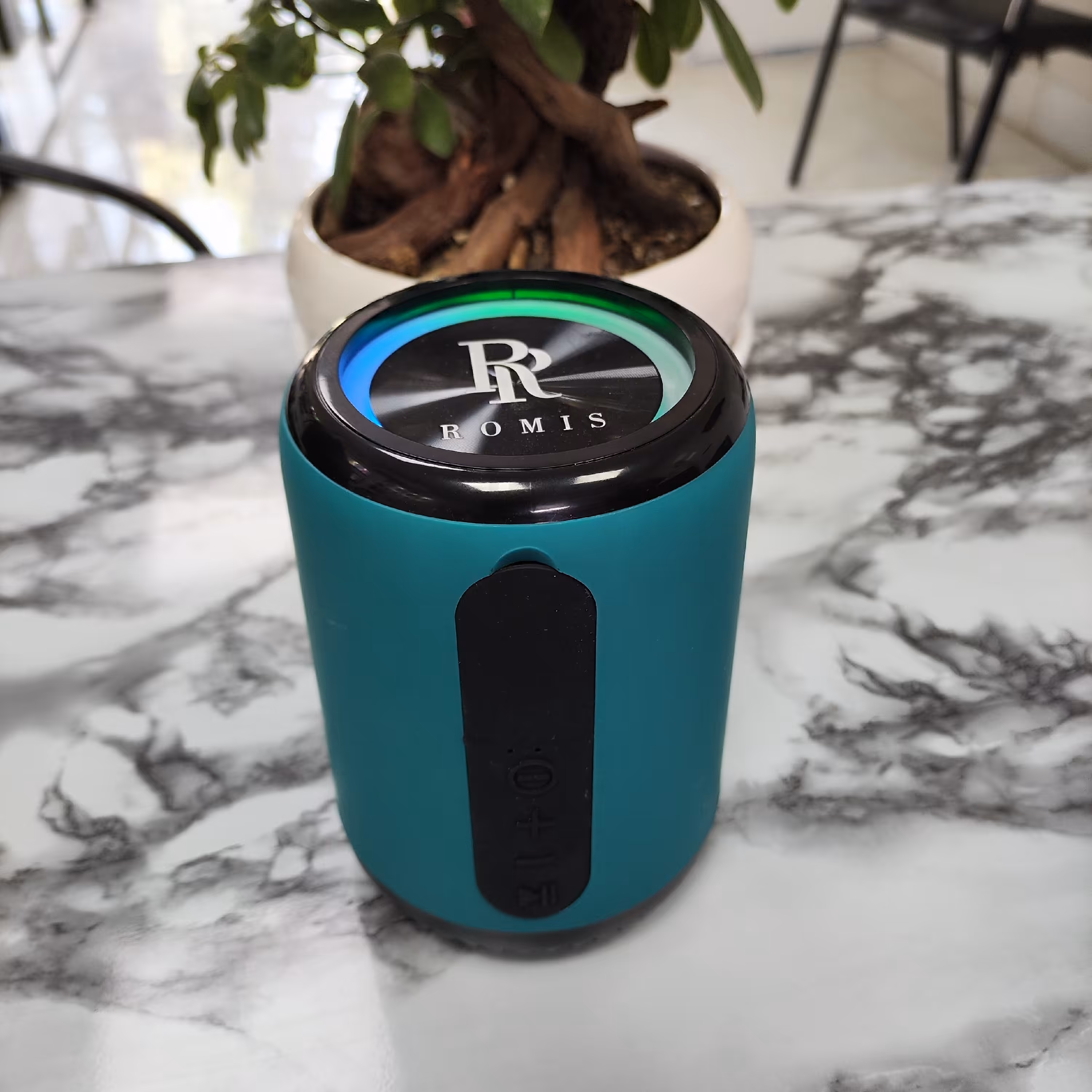 اسپیکر بلوتوث ضد RGB 