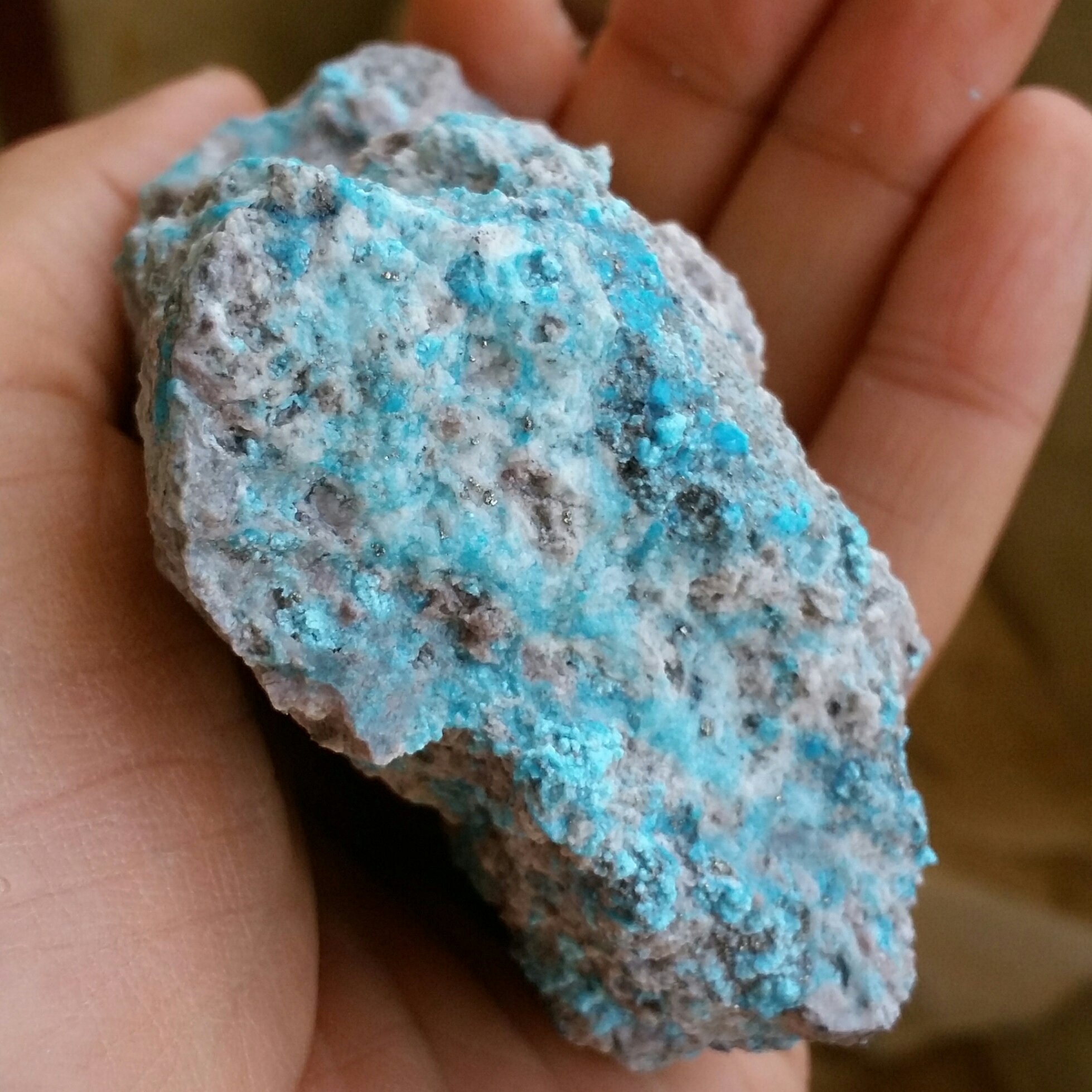 سنگ راف غولپیکر فیروزه نیشابور کلکسیونی شااهکار خلقت 100 در100 طبیعی تصویر از تمام جهات نمونه
مختص کلکسیون محشر