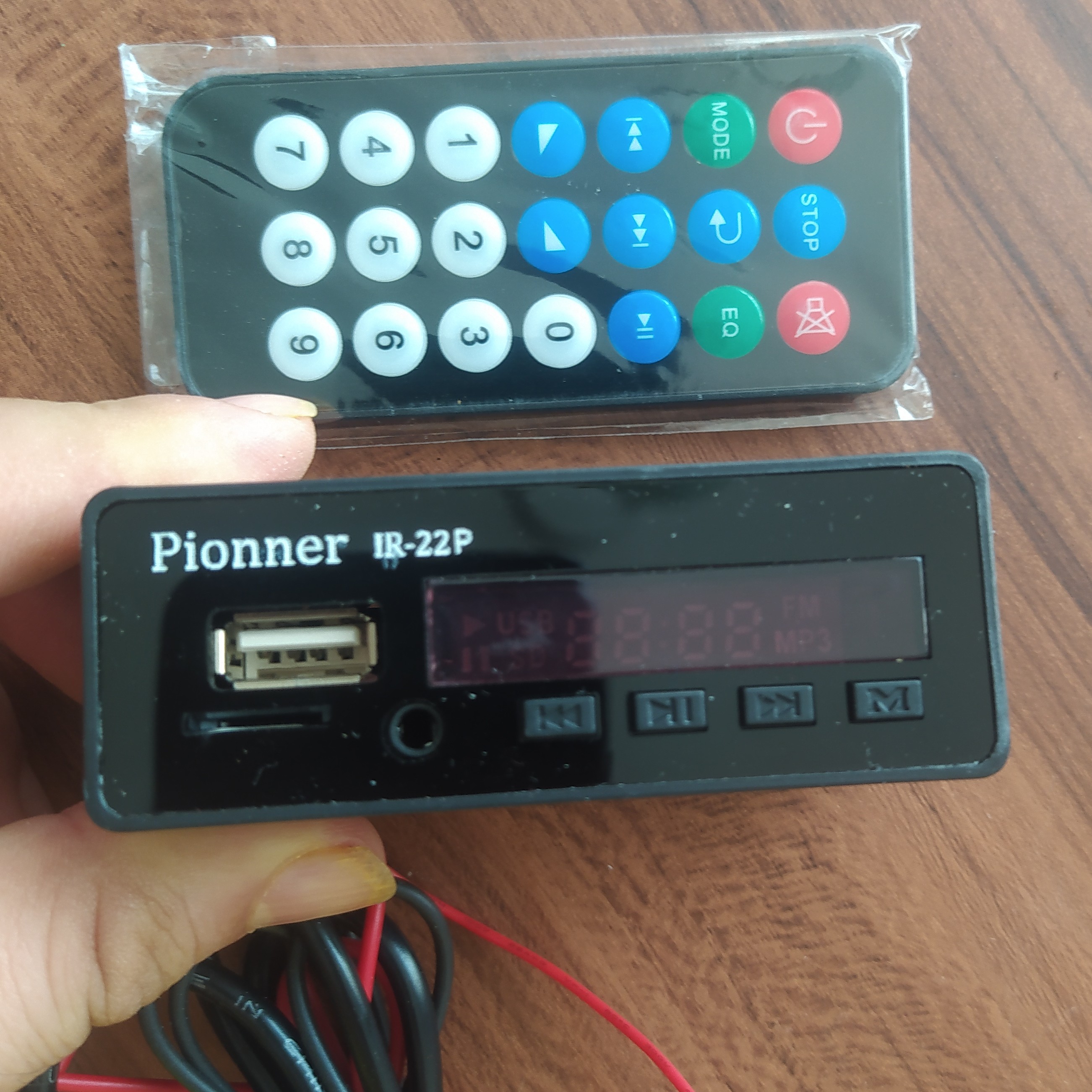 کیت تبدیل AUX به usb و رمخور بدون بلوتوث