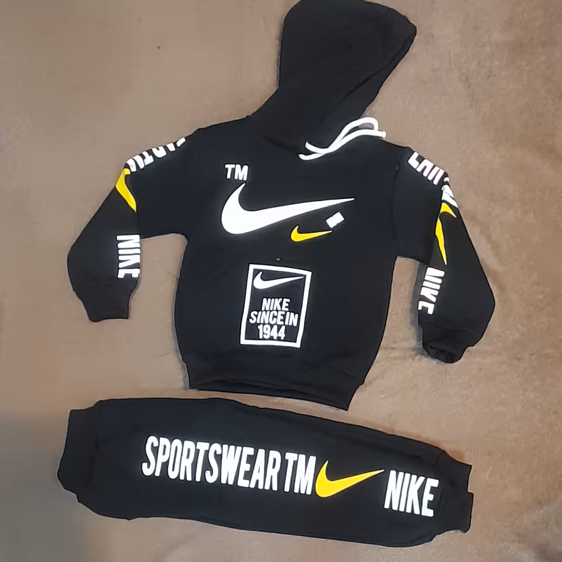 هودی شلوار  داخل کُرک اسپورت نایک در سایز بنده 40 و 45 و 50 و 55