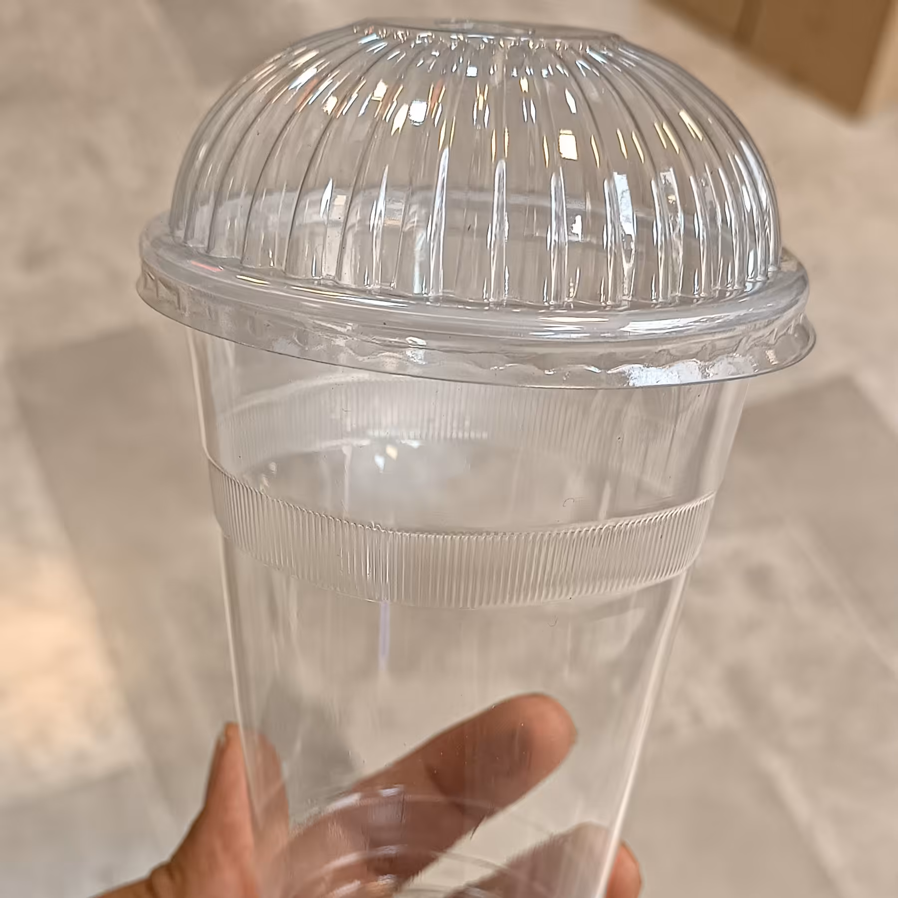 لیوان آیس پک 400 سی سی 600 عددی  با درب حبابی 