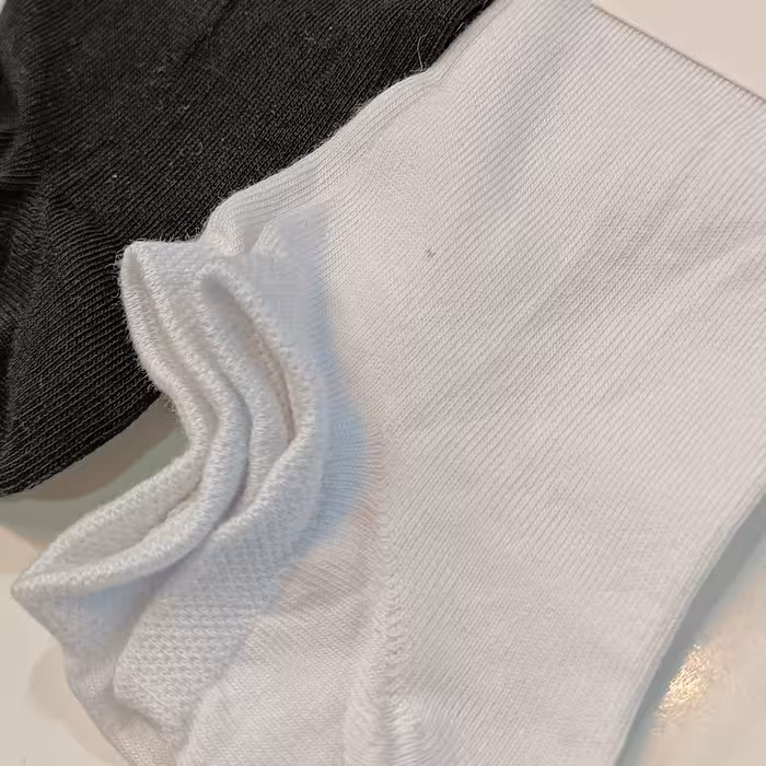 جوراب مشکی مچی پنبه ای زیر غوزکی و سفیدفری سایز مناسب آقایان و بانوان  