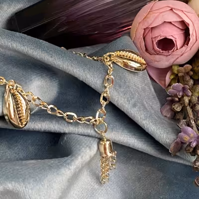 دستبند فوق العاده زیبا و خاص بینظیر در دست فوق العاده برای کادو تولد