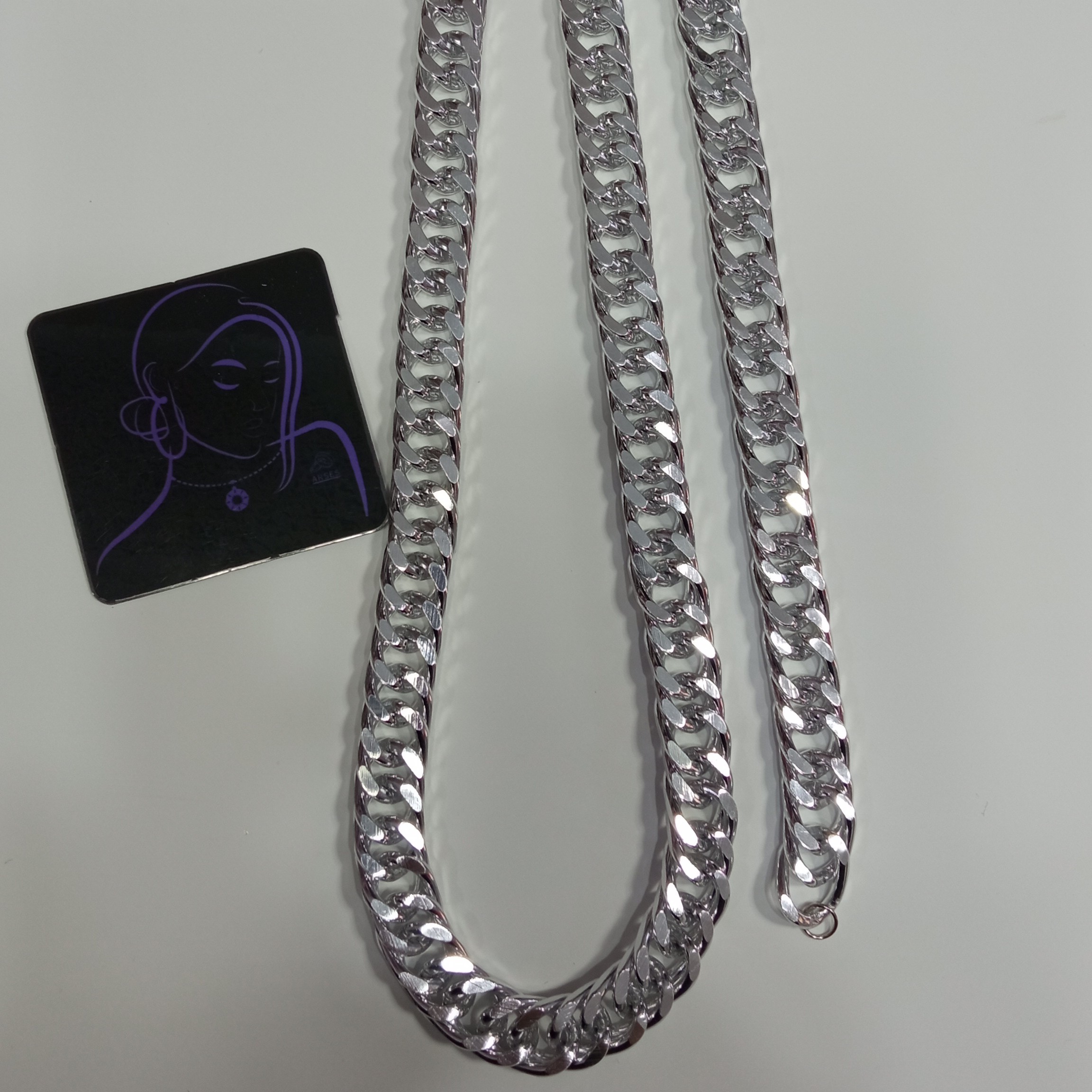  گردنبند و دستبند کارتیر آلومینیوم ،مناسب تمام سنین 