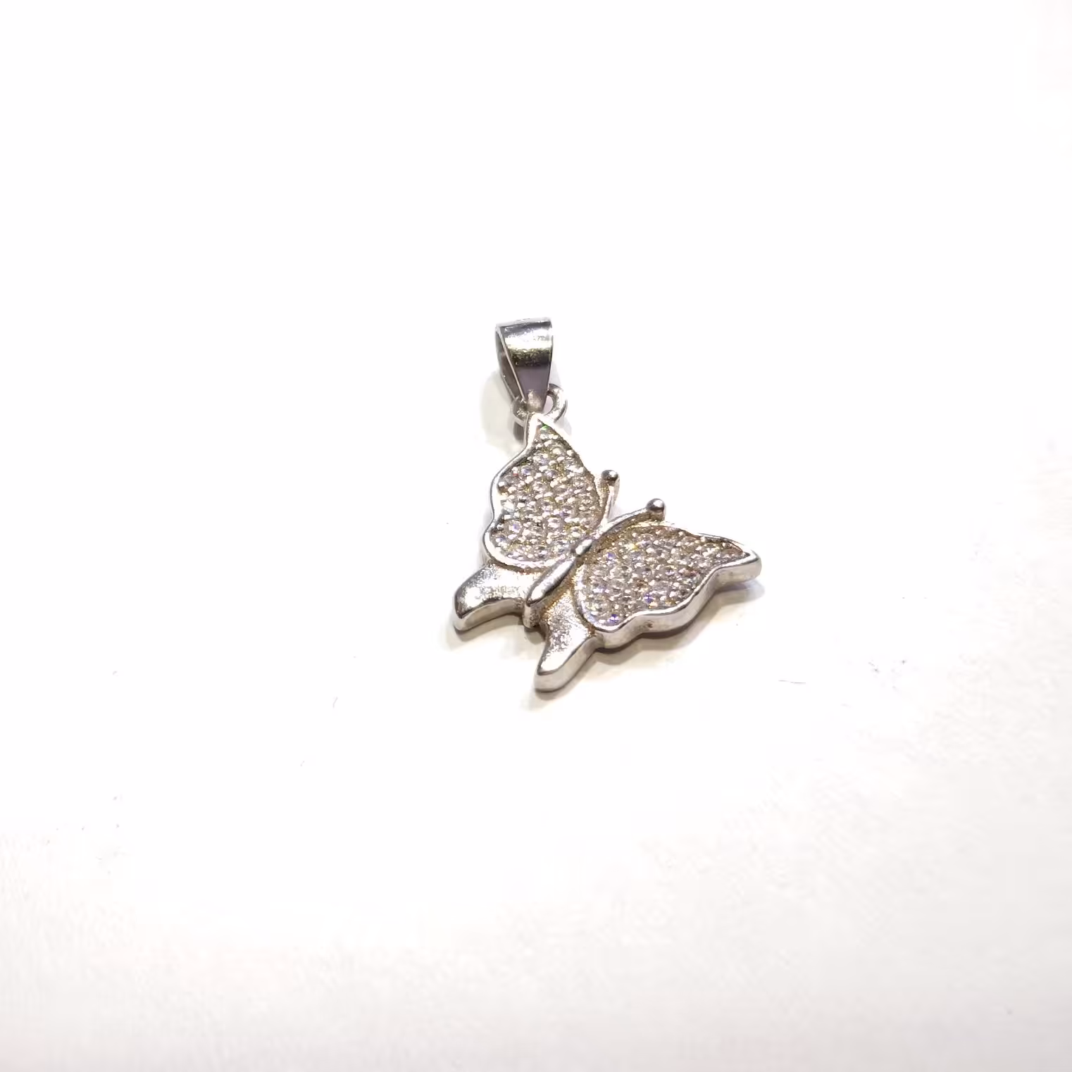 مدال تو گردنی نقره پروانه