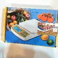 ترازو دیجیتال electronic compact scale