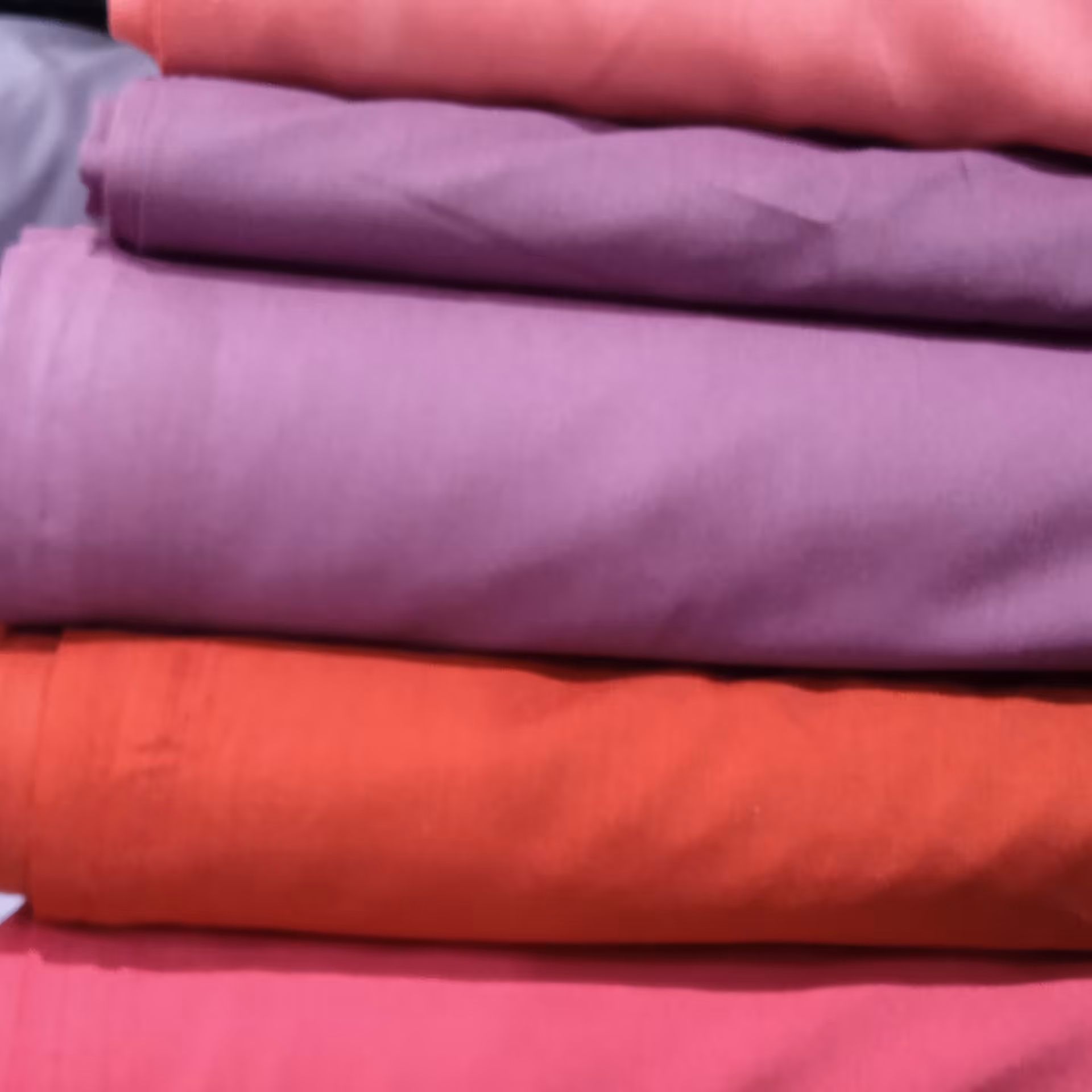 پارچه تترون با عرض  یک و نیم در رنگهای متنوع و قیمت مناسب