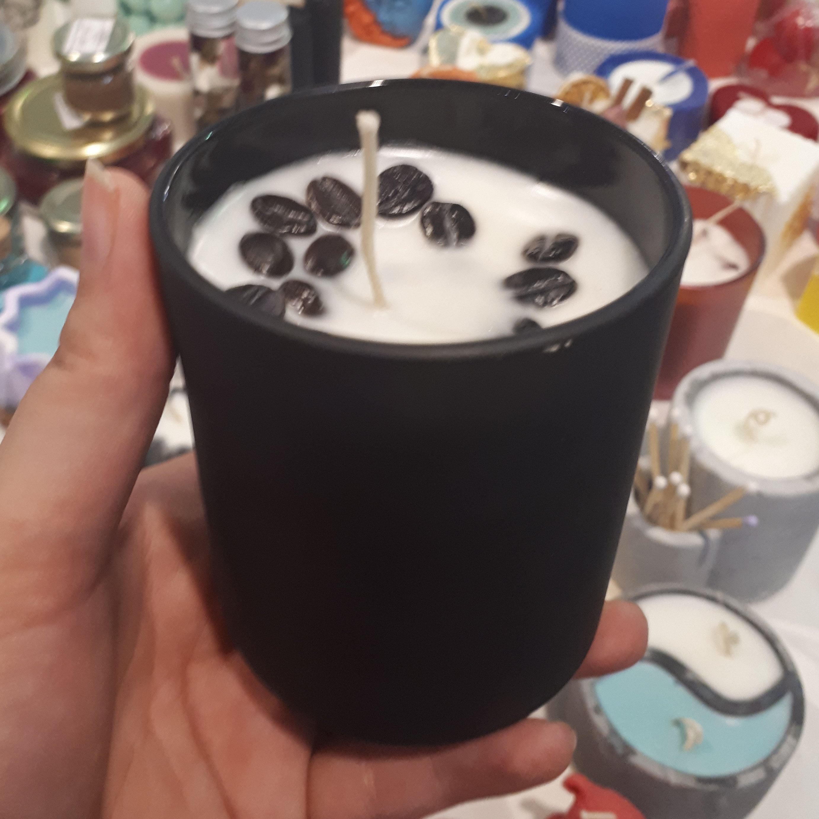 شمع پارافینی با رایحه قهوه