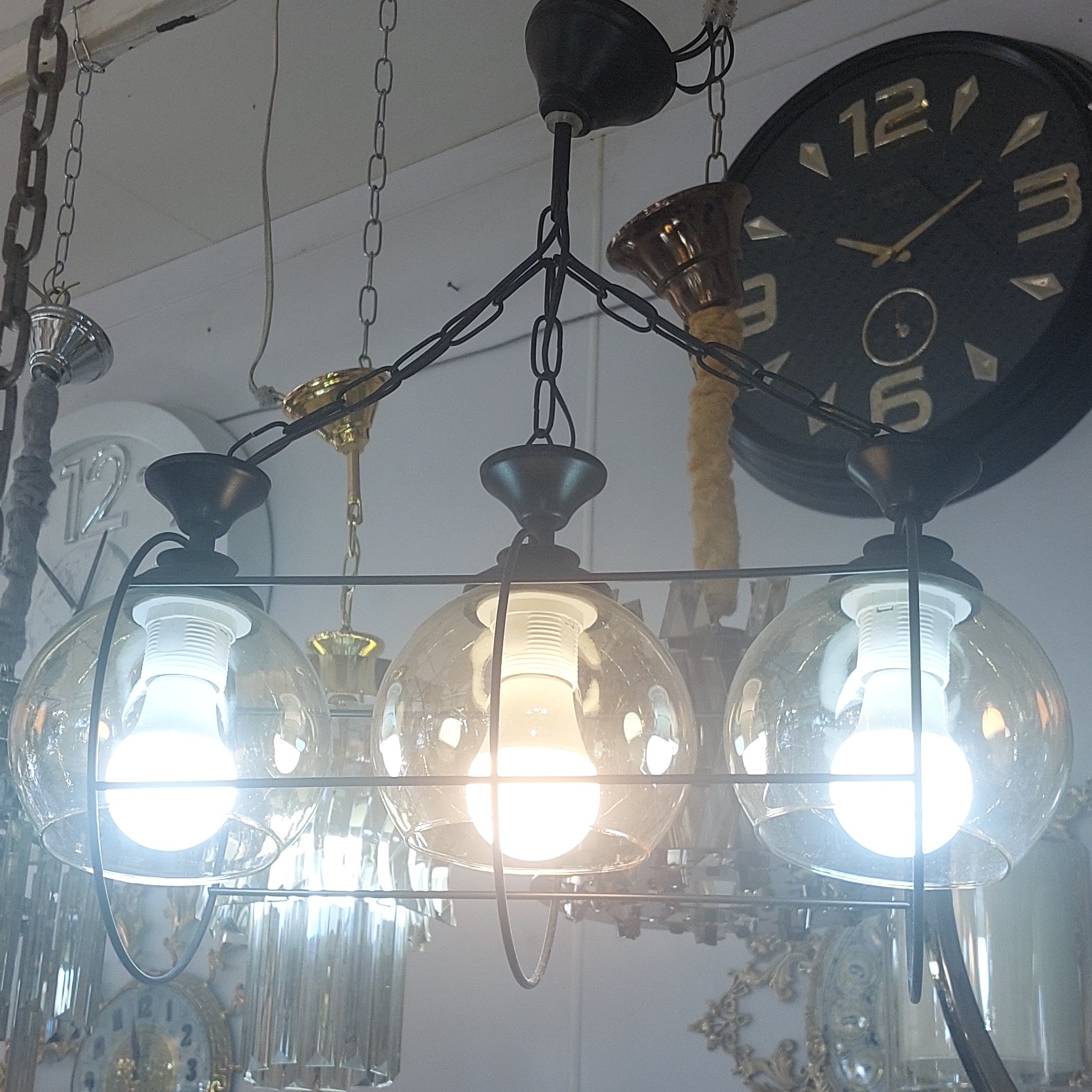 لوستر لاینر حبابی سه شعله جنس فلزی سرپیچ درجه یک ابعاد 45 در 20 ارتفاع ارتفاع 55