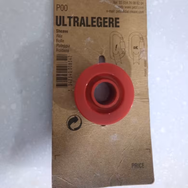 قرقره بدون محور پتزل Petzl Ultralegere Pulley مناسب فعالیت های اضطراری 