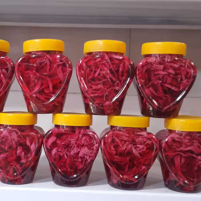 ترشی  کلم قرمز باترکیب فلفل تند،خونگی،خوشمزه(650)گرم