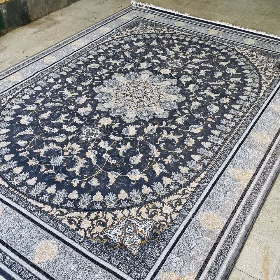 فرش ارزان کاشان نخ ویرجین 500شانه طرح 700 سایز 12متری 