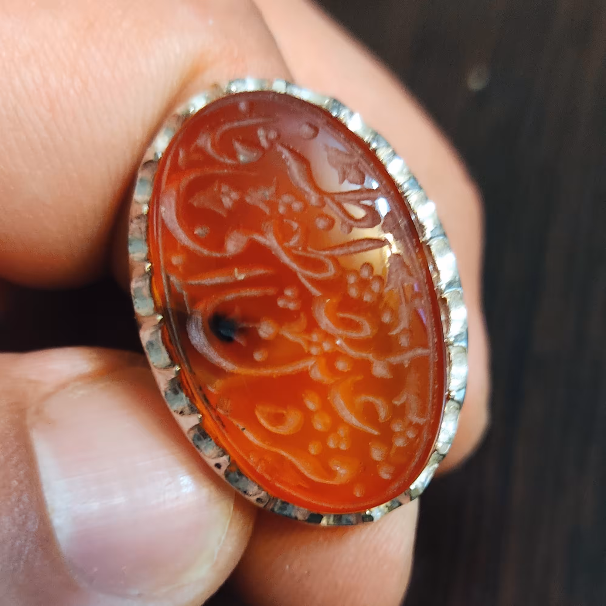 انگشتر عقیق پرتقالی رنگ خطی- شجرستون