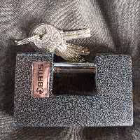 قفل 100 باتیس