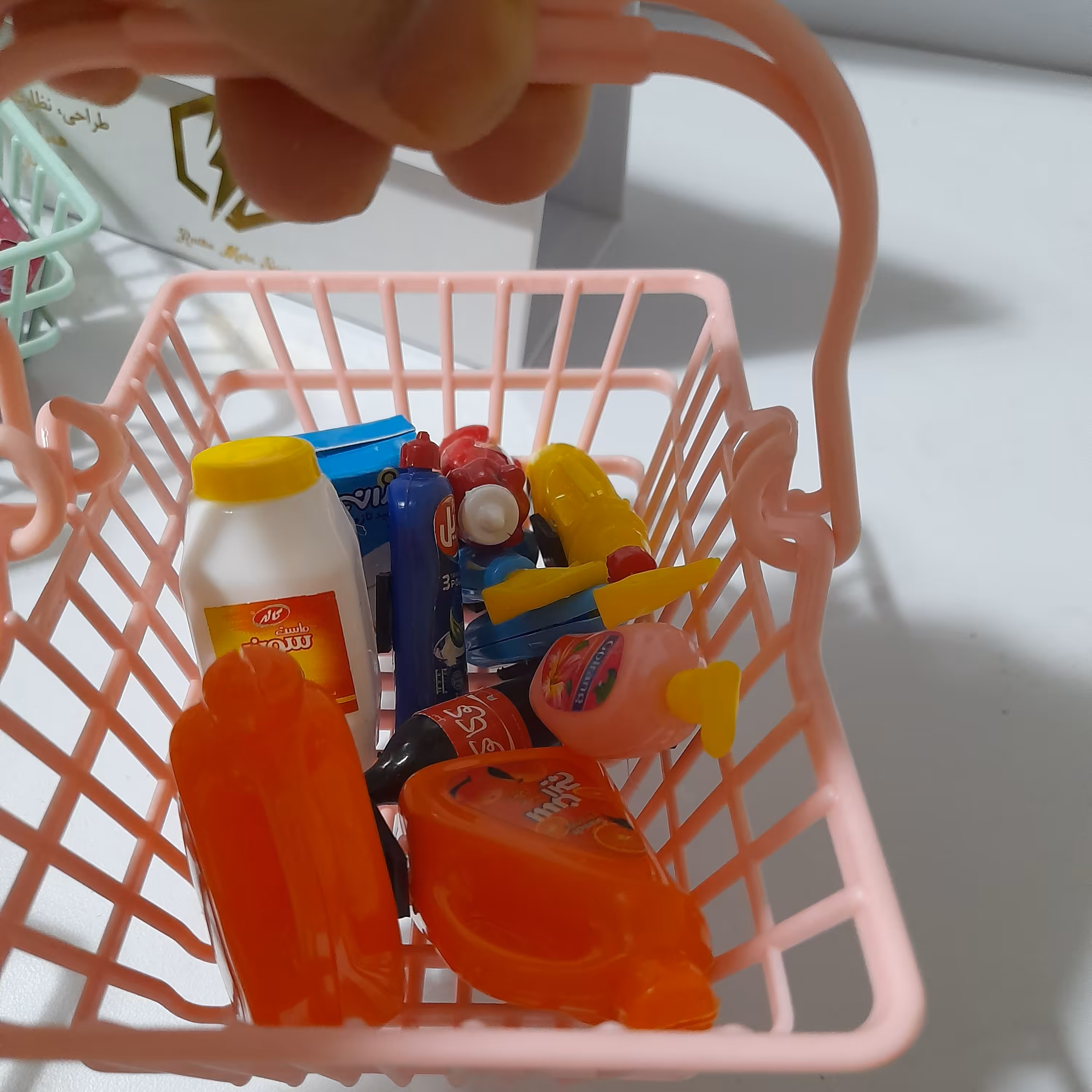 سبد خرید پلاستیکی کوچک