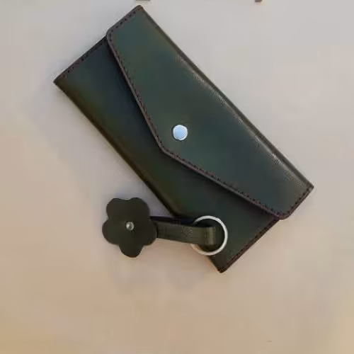 کیف پول   سه لت و چرم طبیعی دست دوز قابل اجرا در رنگهای متنوع