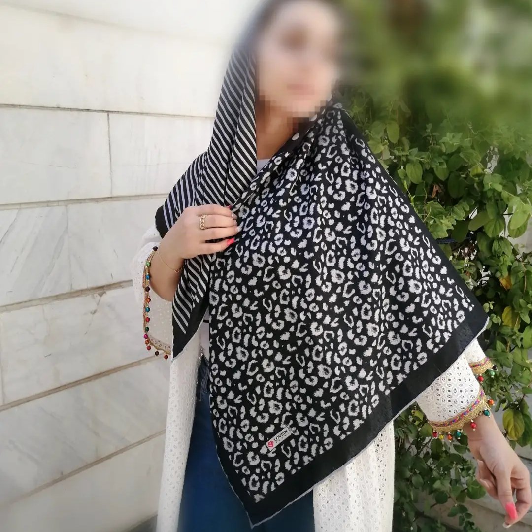 روسری طرحدار
